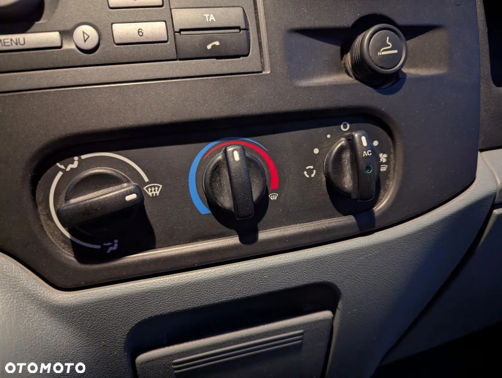Ford Transit - 18