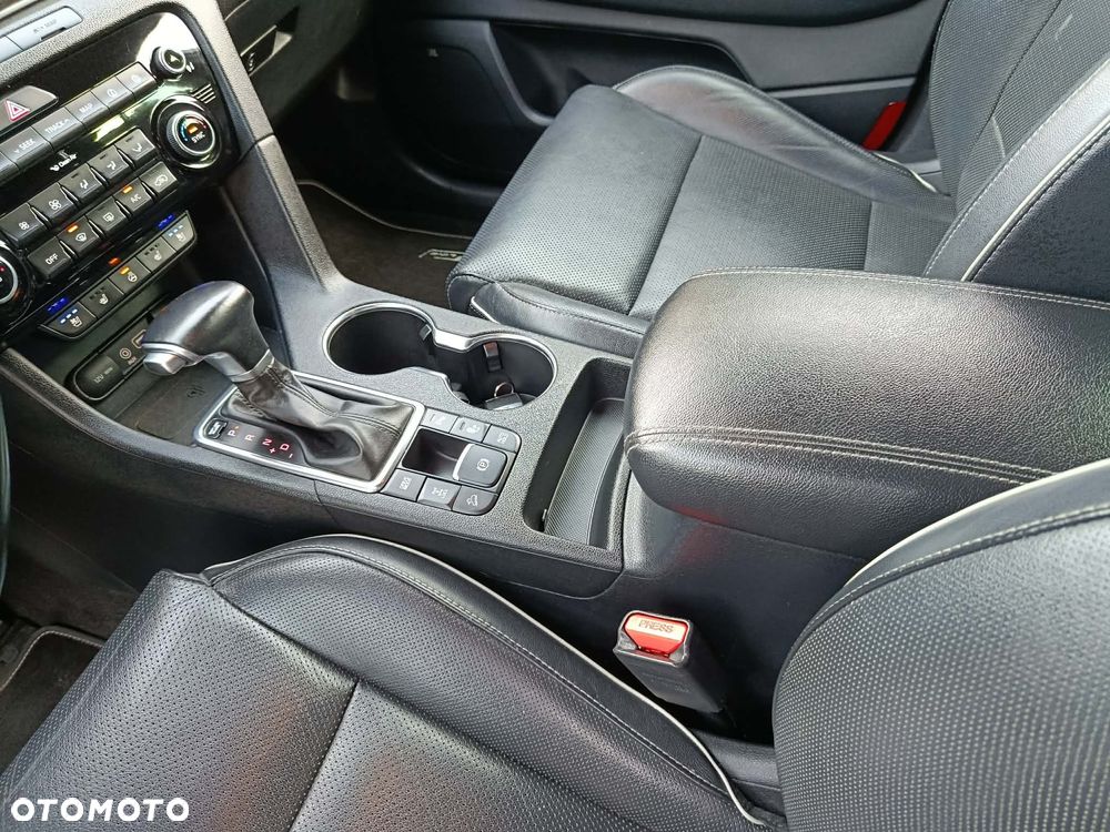 Kia Sportage 2,0 CRDI AWD GT Line - 28