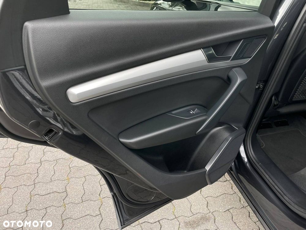 Audi Q5 Sportback - 12