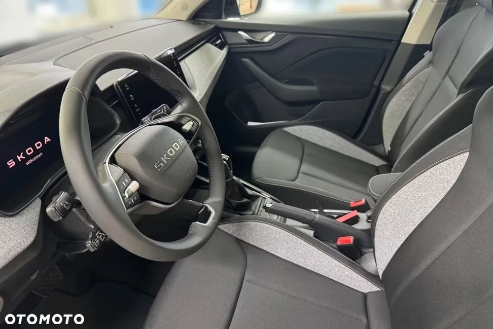 Skoda Kamiq 1.0 TSI Essence DSG - 11