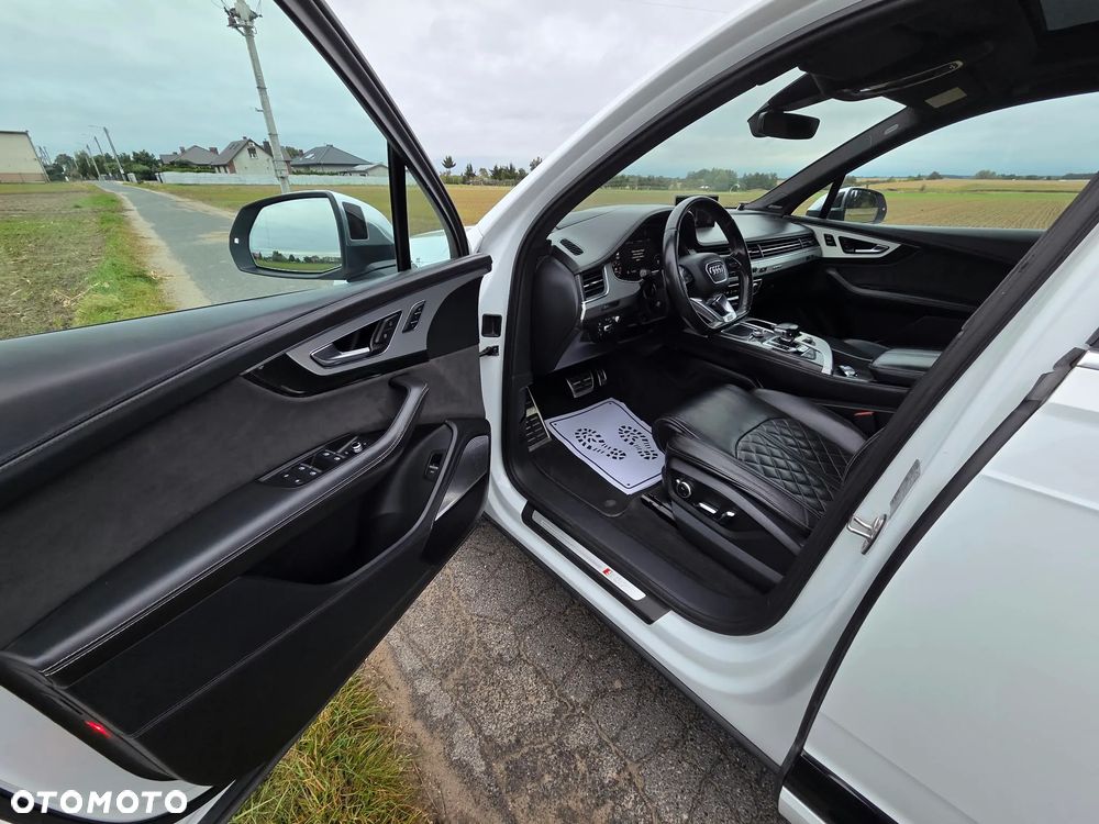 Audi SQ7 4.0 TDI Quattro Tiptronic - 22