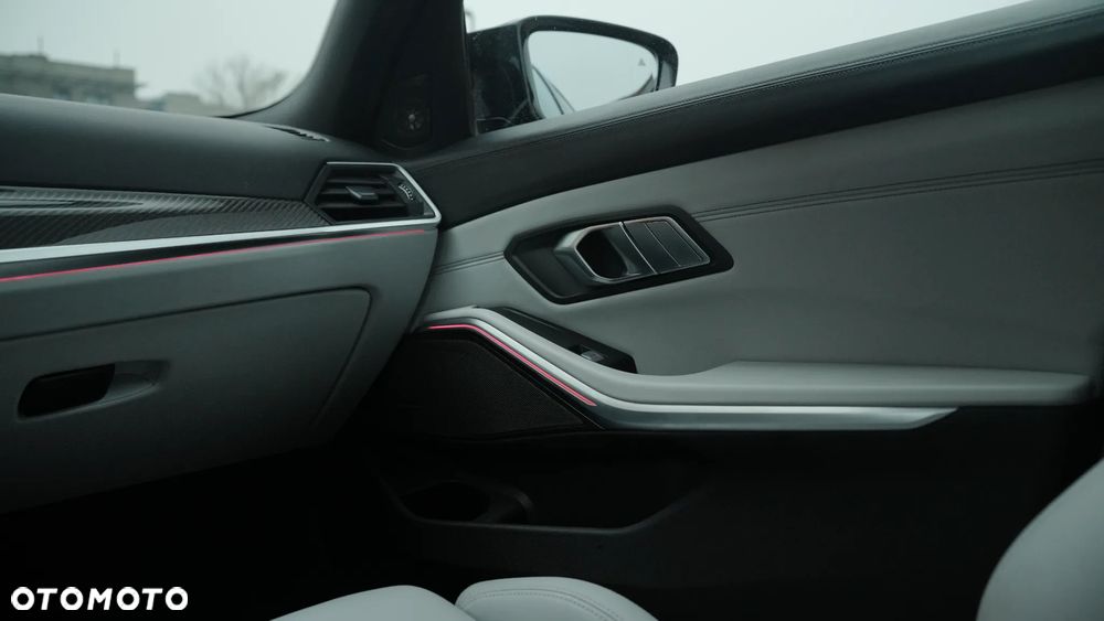 BMW M3 M Competition xDrive sport - 32