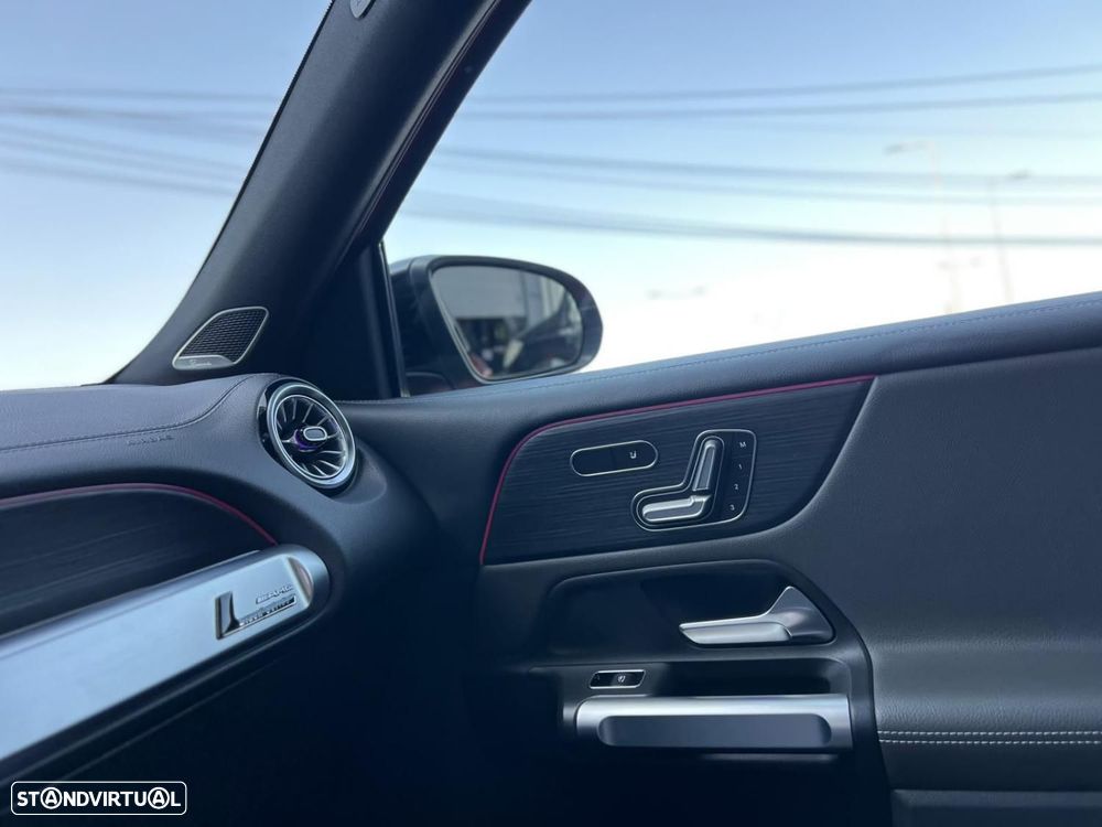 Mercedes-Benz GLB 180 d AMG Line - 20