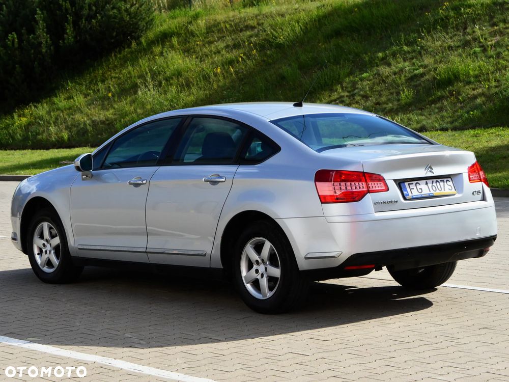 Citroën C5 2.0 16V Confort - 4