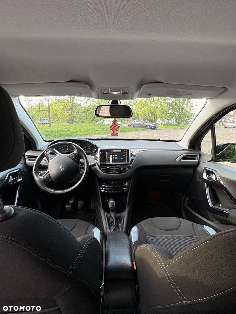 Peugeot 208 1.6 e-HDi Allure STT - 9