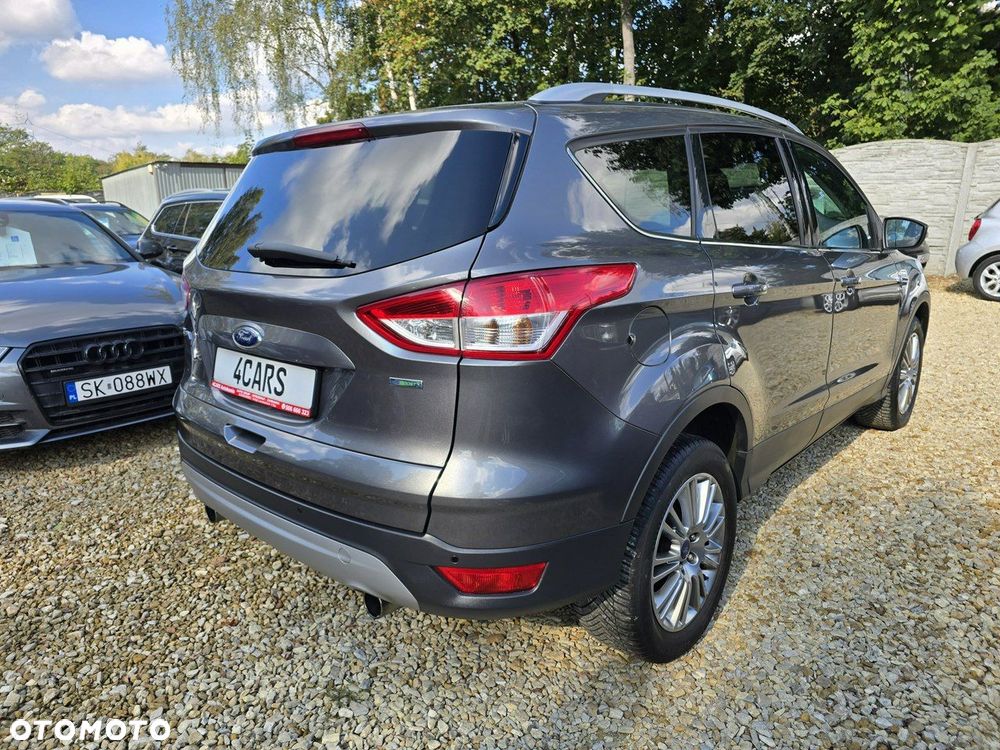 Ford Kuga 1.6 EcoBoost 2x4 Titanium - 5