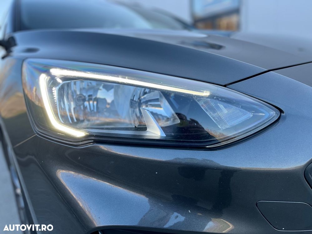 Ford Focus 1.5 EcoBlue Start-Stopp-System ST-LINE - 14
