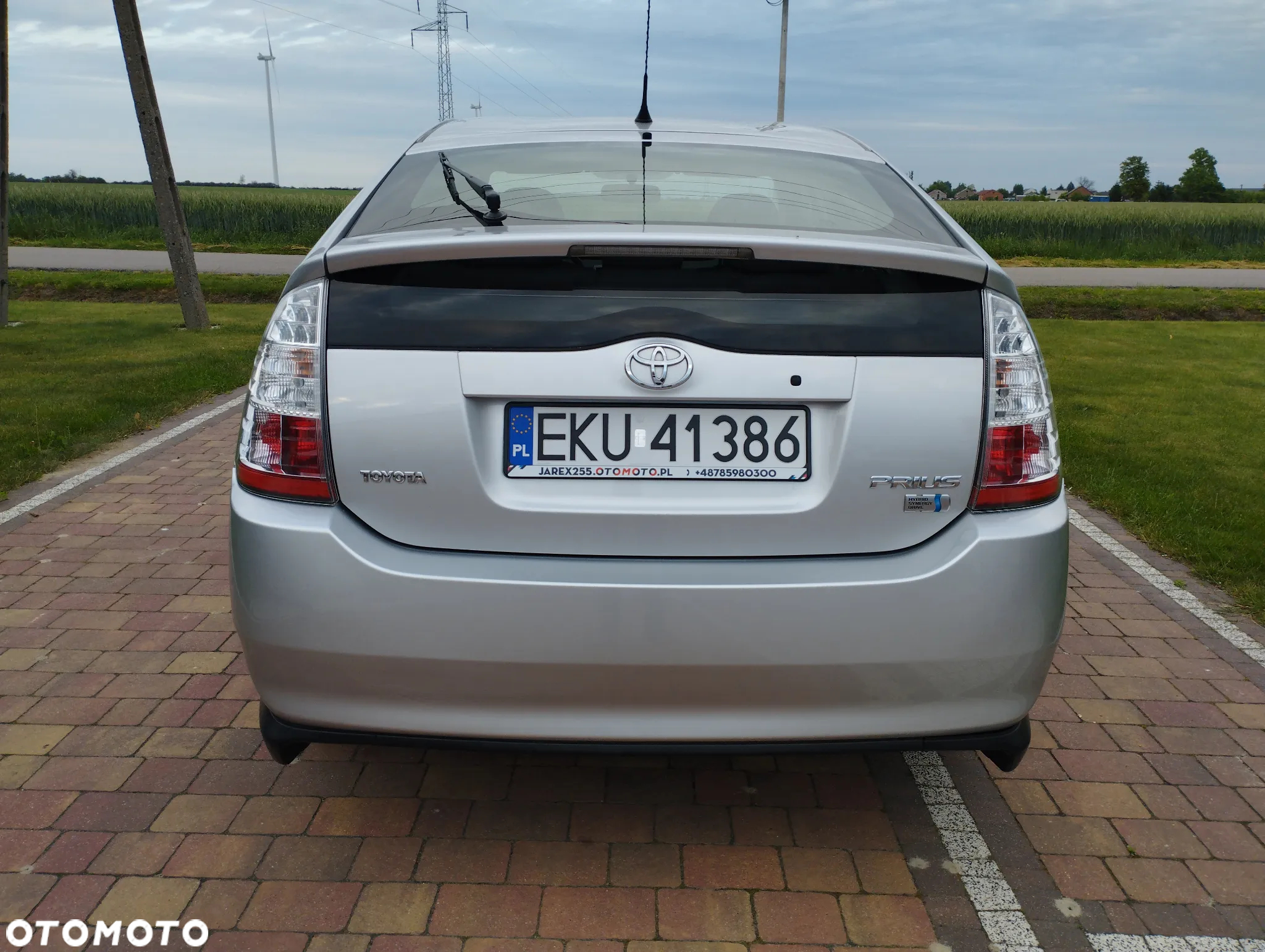 Toyota Prius - 5