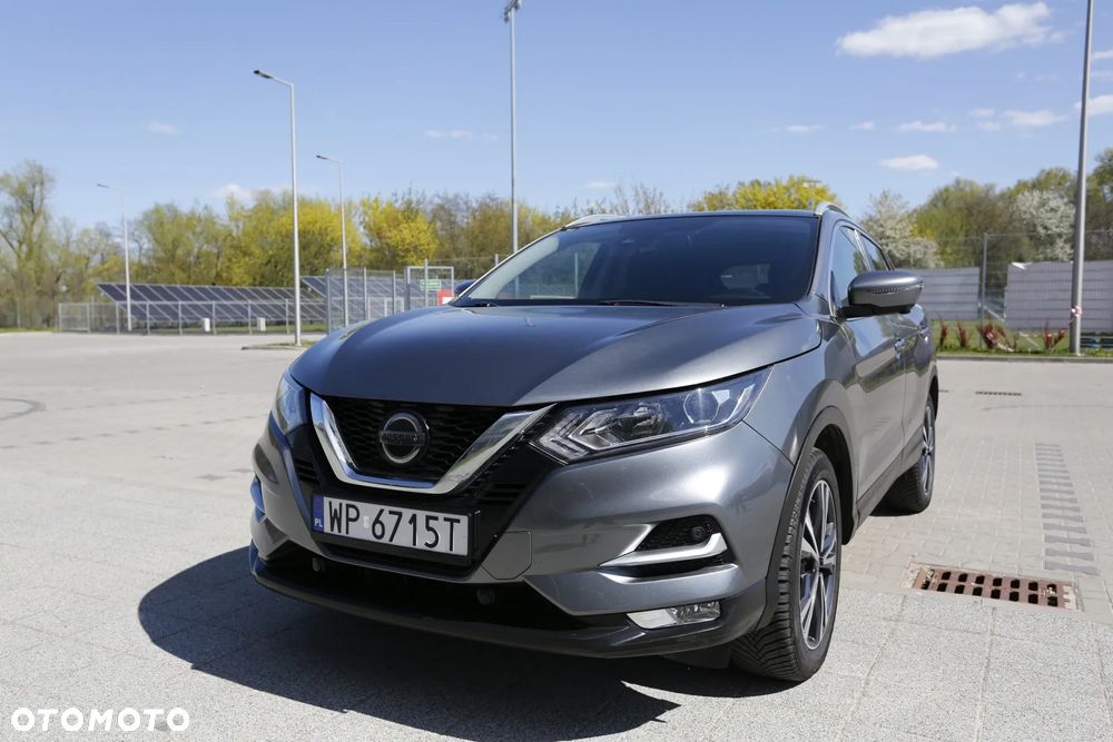 Nissan Qashqai 1.3 DIG-T N-Connecta - 1