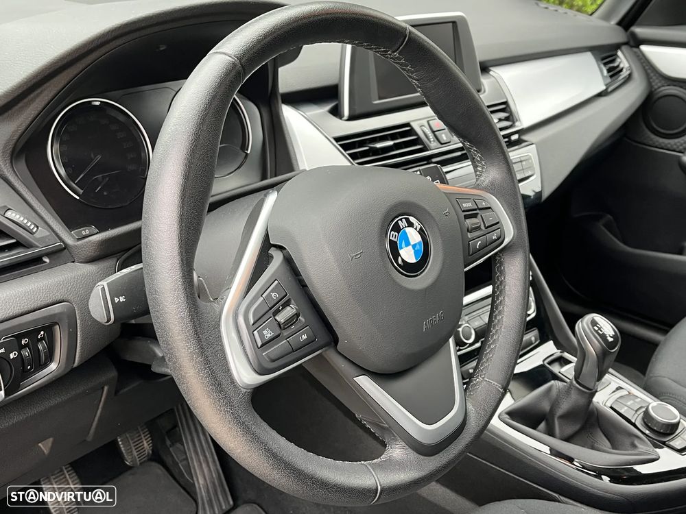 BMW 216 Gran Tourer d - 18