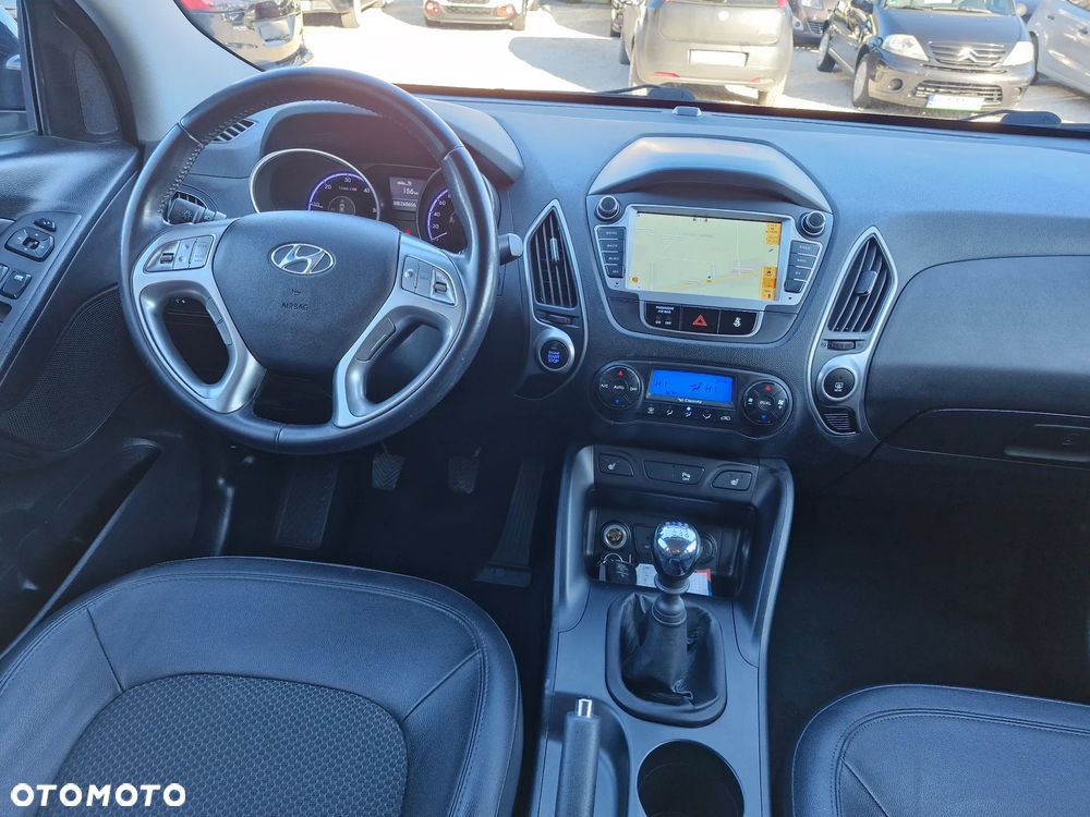 Hyundai ix35 1.7 CRDi 2WD Fifa World Cup Edition - 25