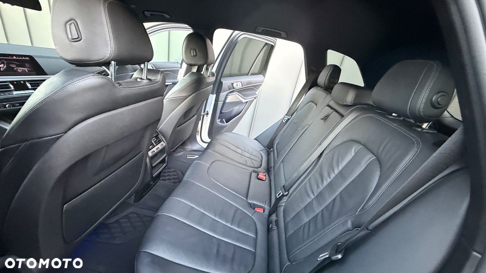 BMW X5 xDrive30d sport - 30