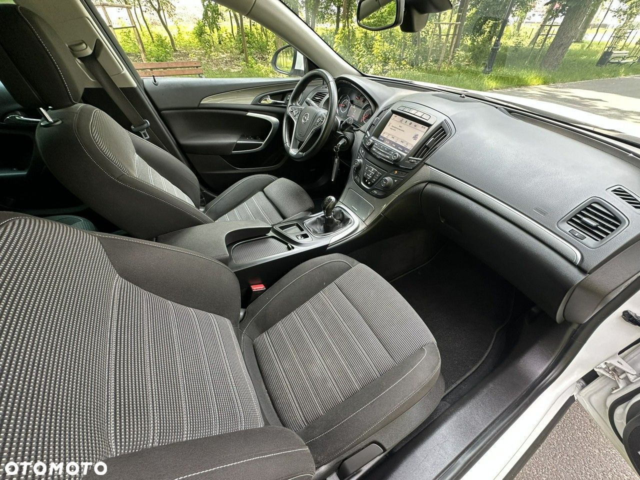 Opel Insignia - 32