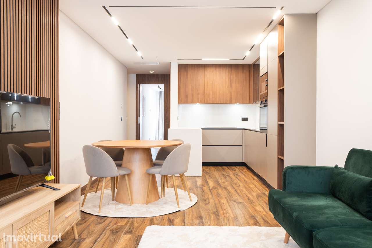 Luxo Refinado no Coração de Lisboa: Apartamento Remodelado com Vistas - Grande imagem: 4/24