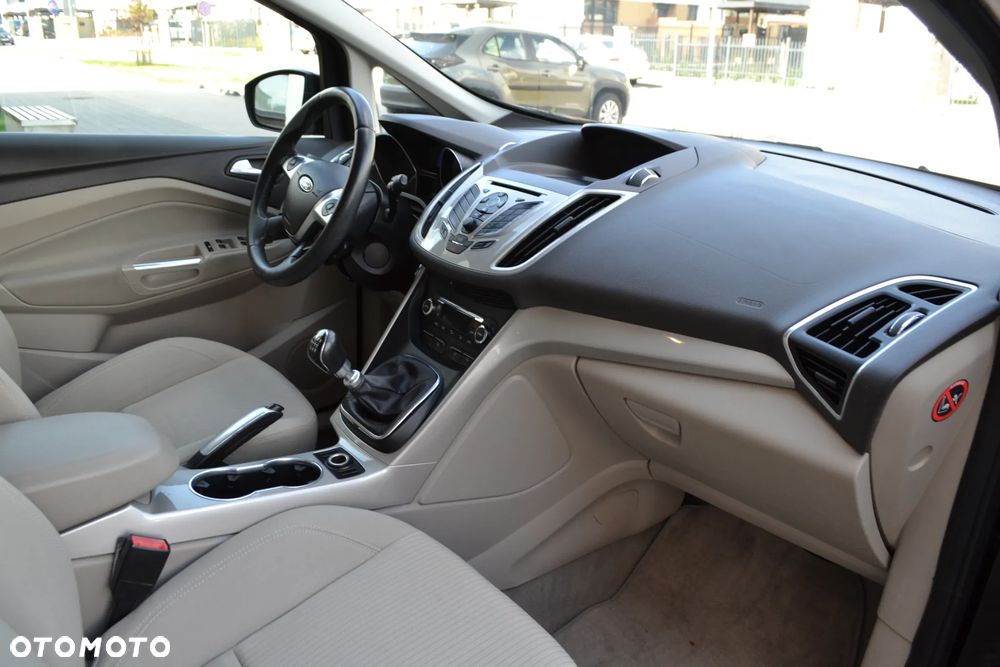 Ford Grand C-MAX 1.6 EcoBoost Titanium - 25
