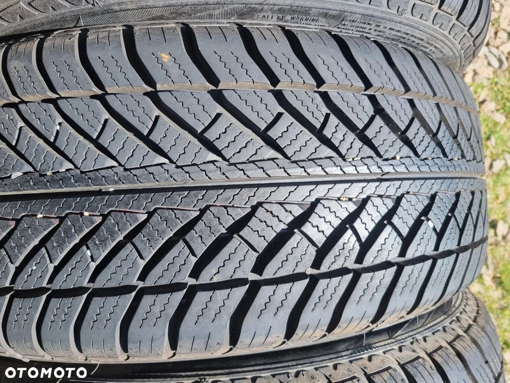 Opony Goodyear ULTRAGRIP 8 *PERFORMANCE 225/55R17 97H 2025r, 4x8mm jak nowe - 3