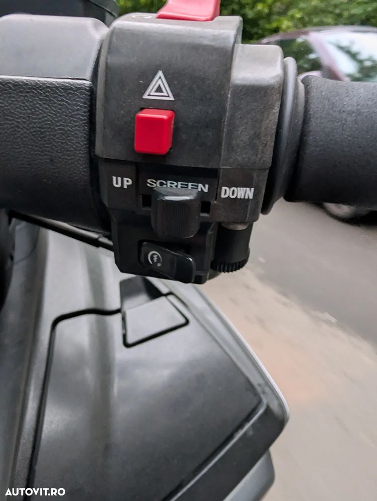 Suzuki AN 650 Burgman - 6