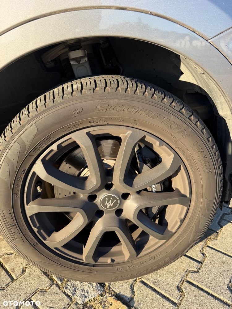 Maserati Levante - 13