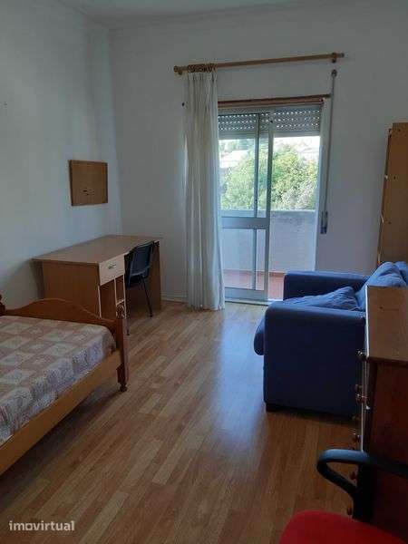 INVESTIDORES! Apartamento T4 a 100m da Universidade da Covilhã - Grande imagem: 2/12