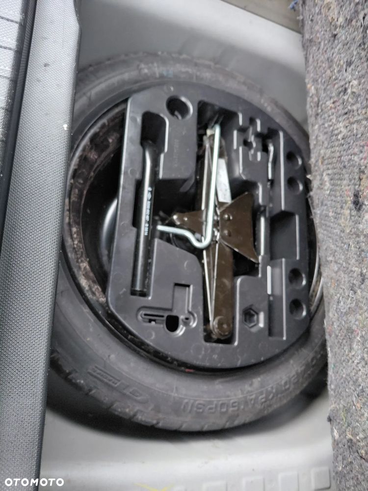 Renault Captur - 23