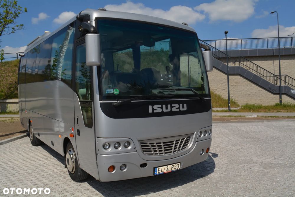 Isuzu kamper turquoise - 2
