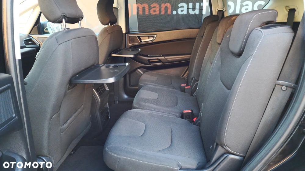 Ford S-Max - 13