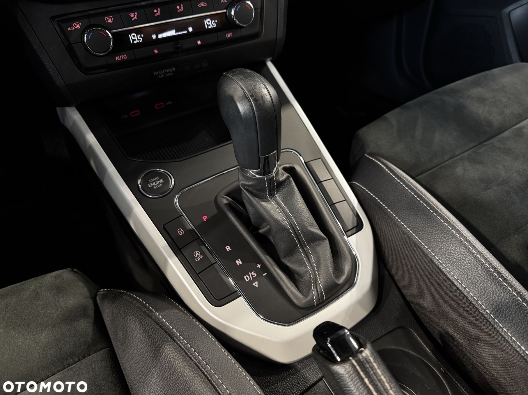 Seat Arona - 27