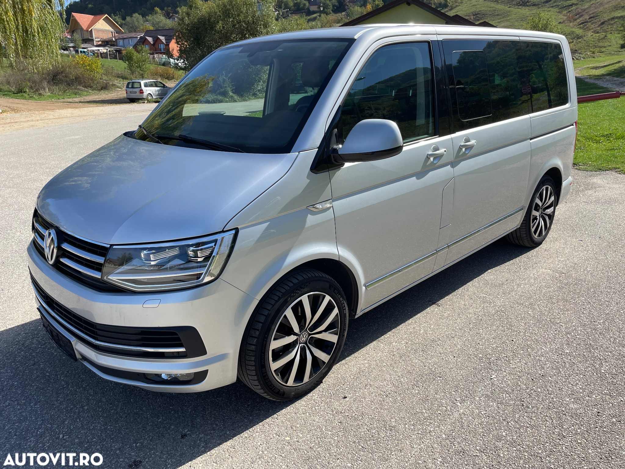 Volkswagen Multivan - 8