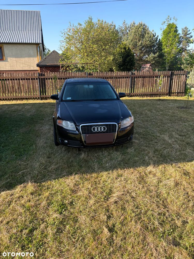 Audi A4 Limousine - 3