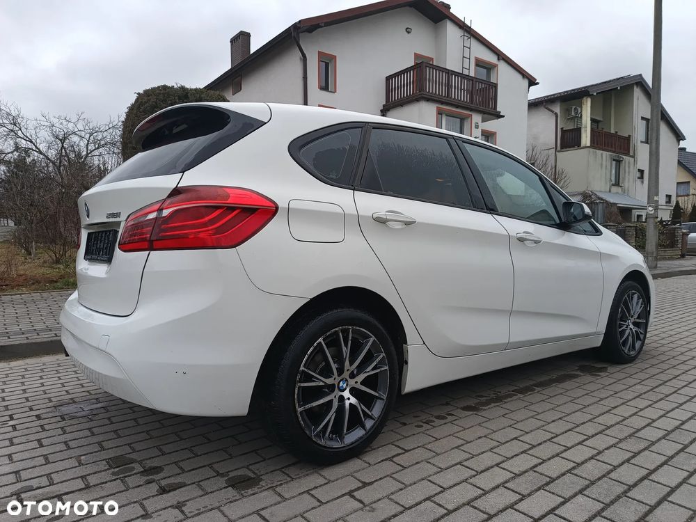 BMW Seria 2 218i - 12