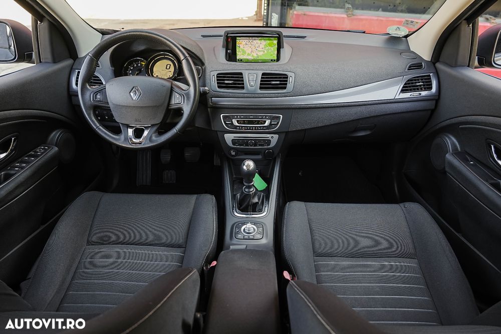 Renault Megane ENERGY TCe 130 LIMITED - 6