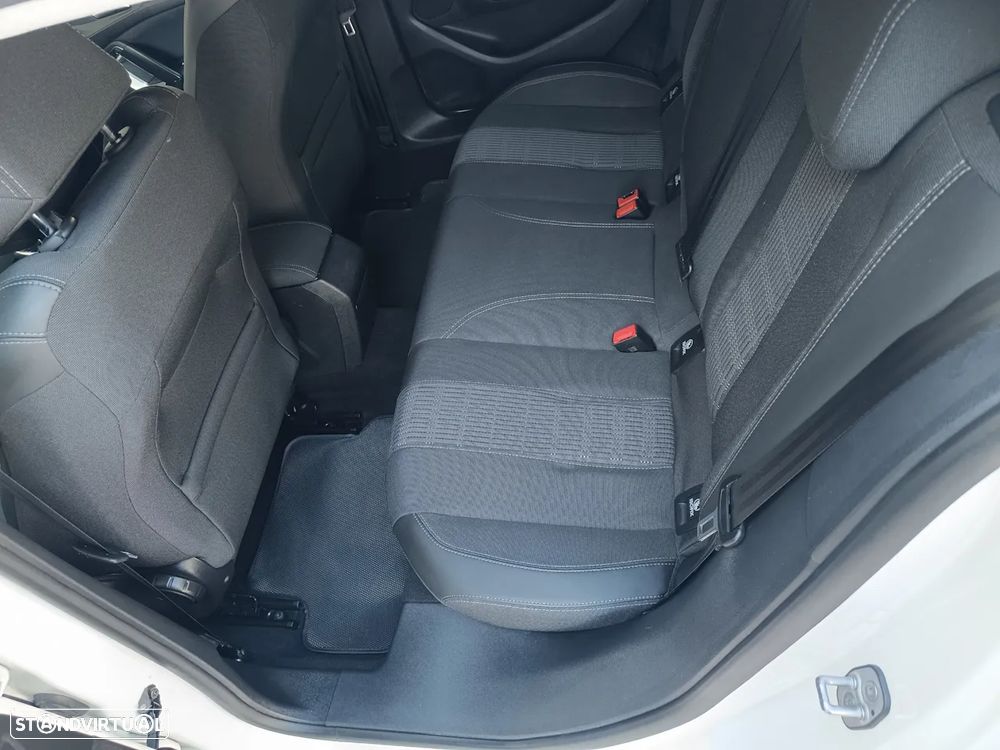 Peugeot 308 1.2 PureTech Allure - 16