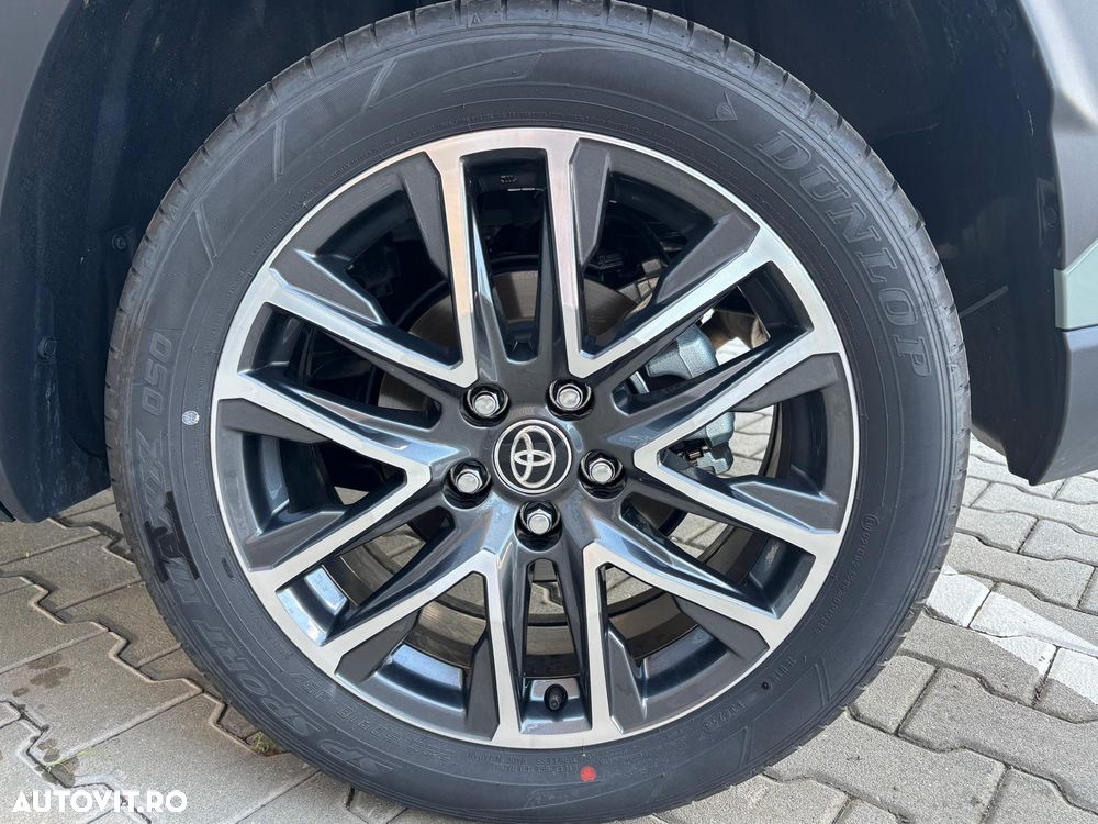 Toyota Corolla Cross - 13
