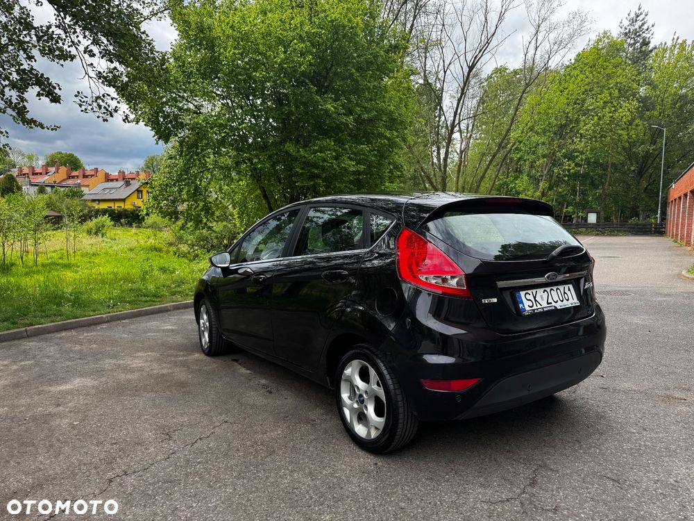 Ford Fiesta 1.6 TDCi Titanium - 8