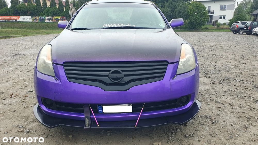 Nissan Altima - 7