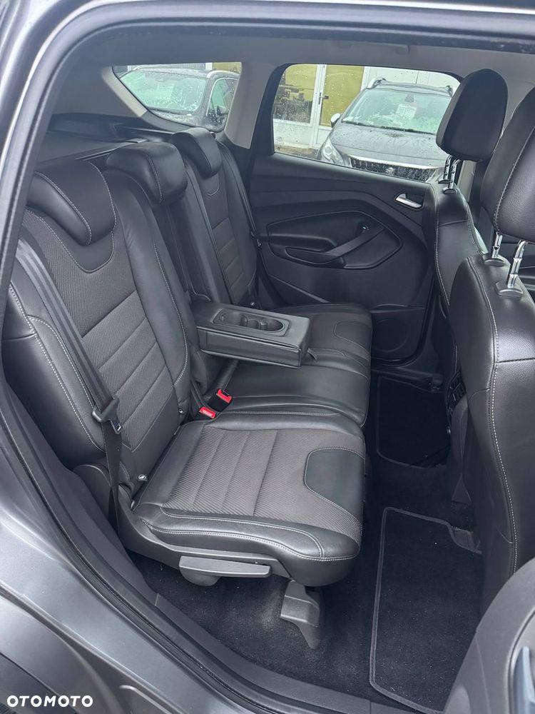 Ford Kuga 2.0 TDCi 4x4 Titanium - 23