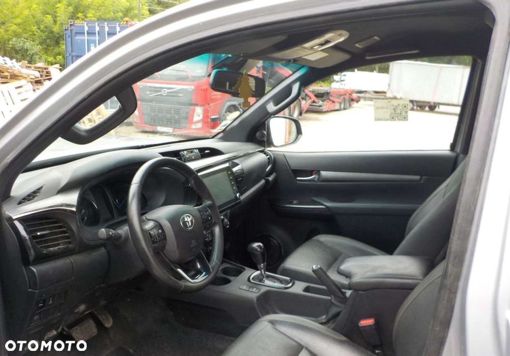 Toyota Hilux - 17