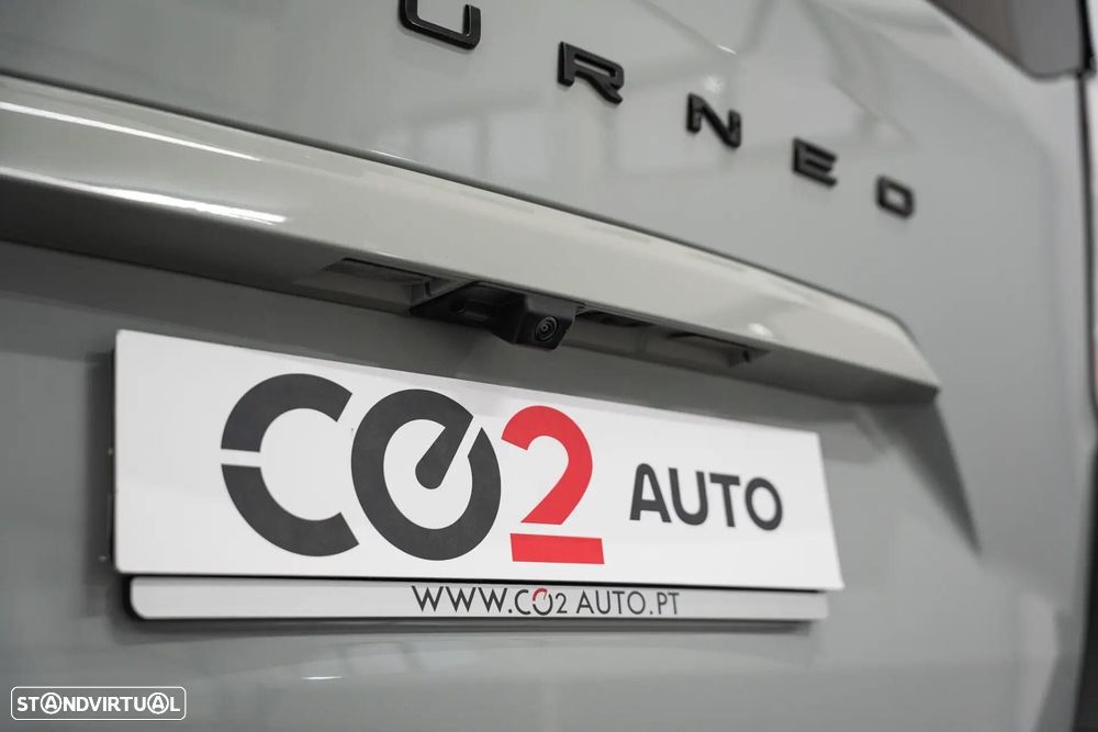 Ford Tourneo Courier 1.0 EcoBoost Titanium - 25