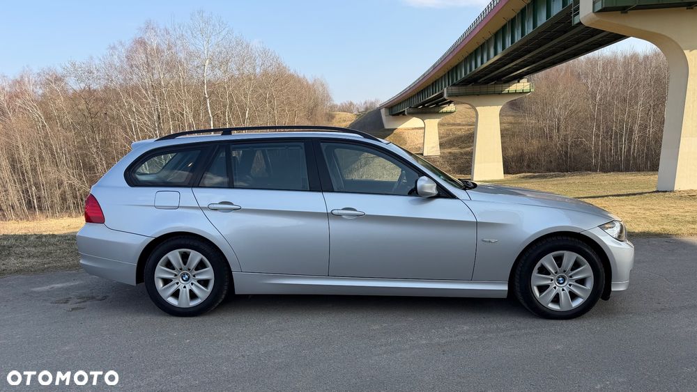 BMW Seria 3 320d xDrive - 4