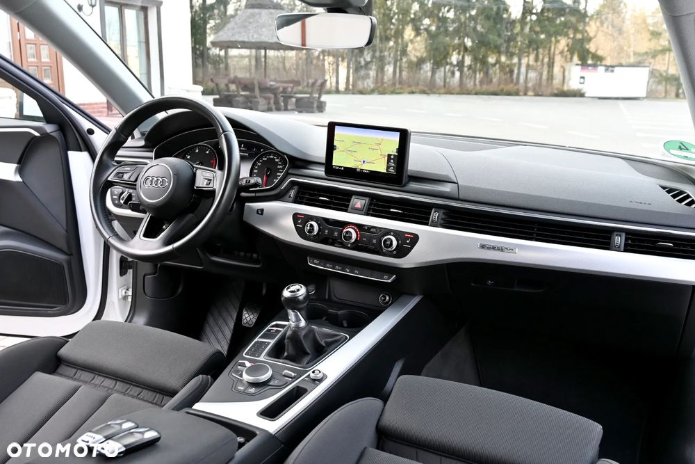 Audi A4 Avant 2.0 TDI Quattro Sport - 24