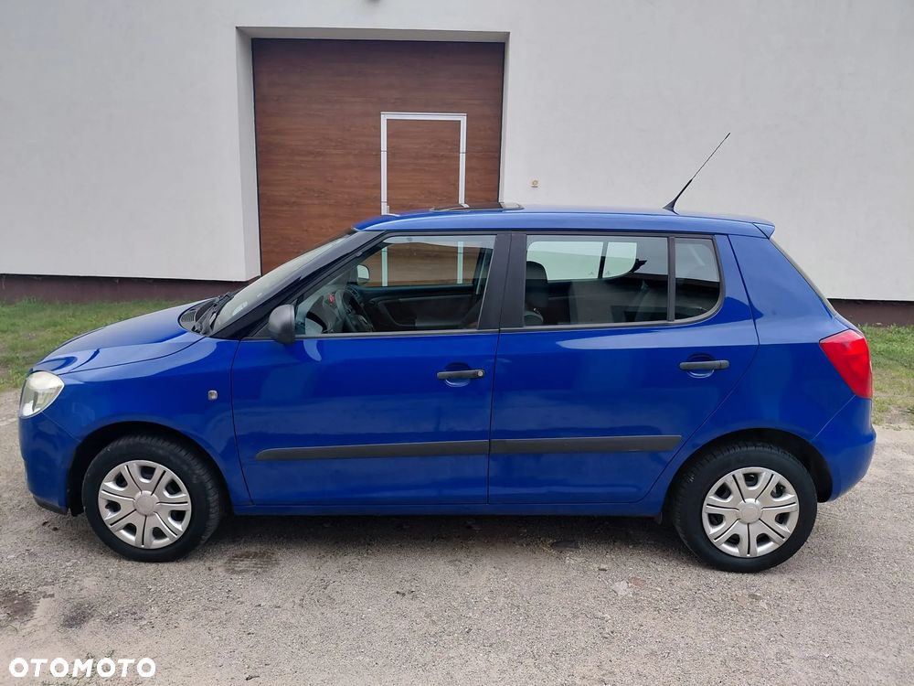 Skoda Fabia 1.2 HTP Ambiente - 4