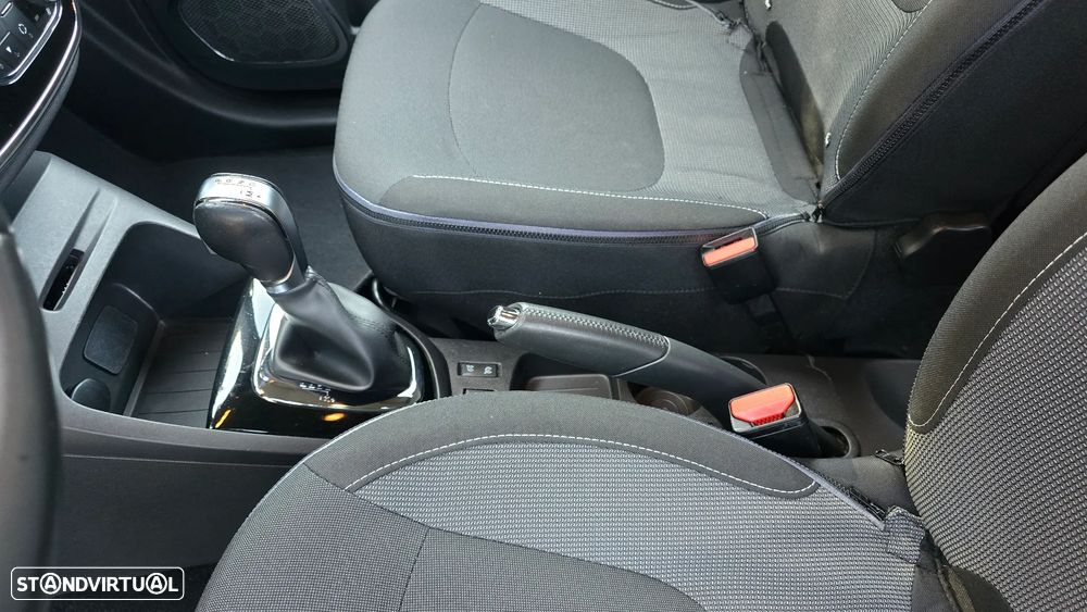 Renault Captur 1.5 dCi Initiale Paris EDC - 21