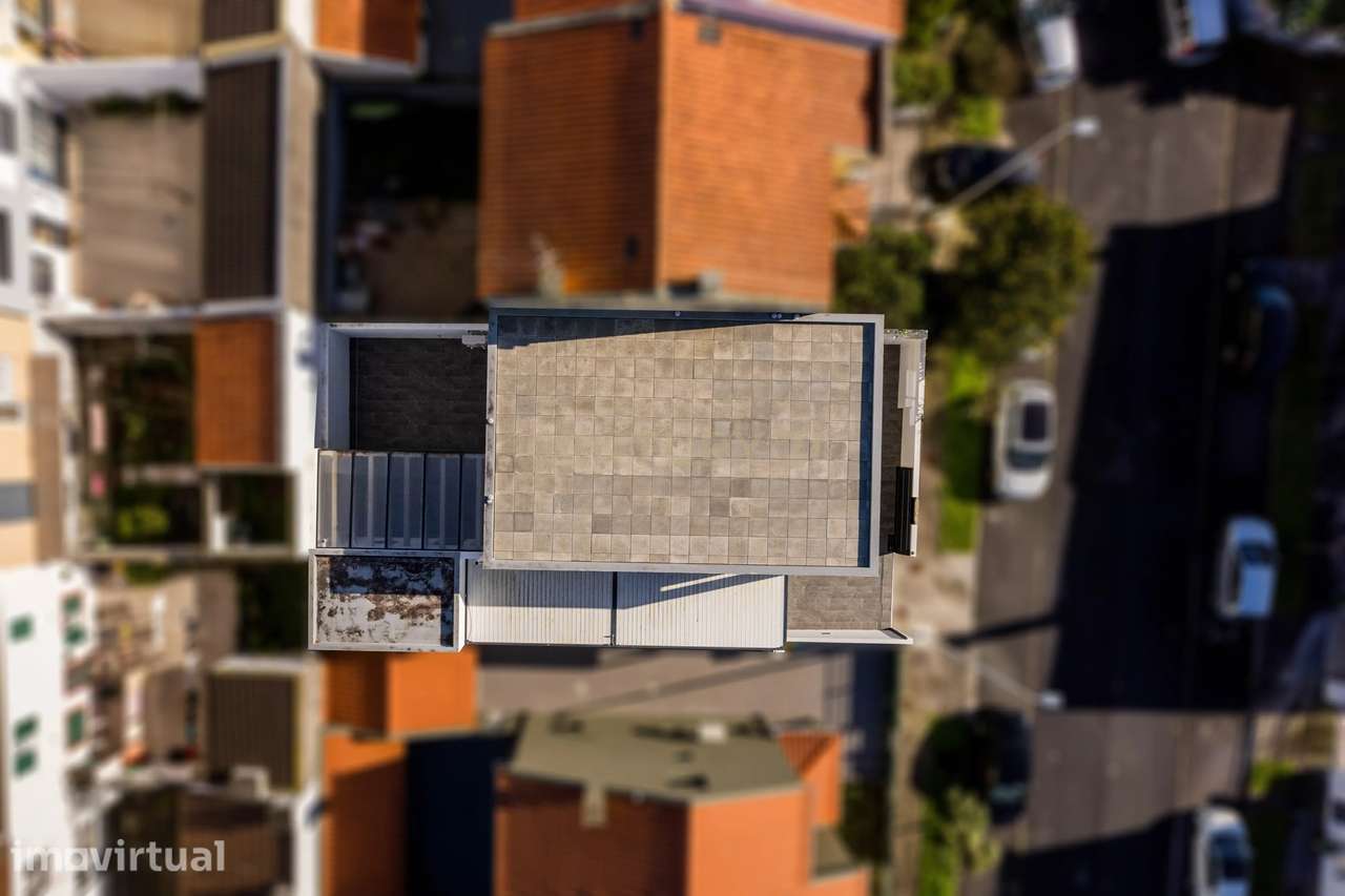 Moradia T3 Moderna em Localização Premium, Perto das Praias - Grande imagem: 3/53