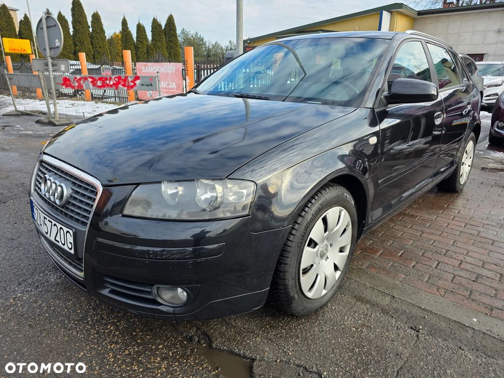 Audi A3 Sportback 2.0 TDI DPF quattro Attraction - 4