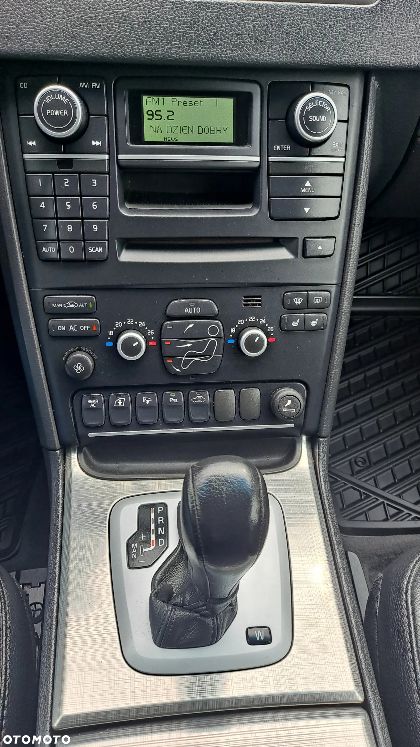 Volvo XC 90 - 36