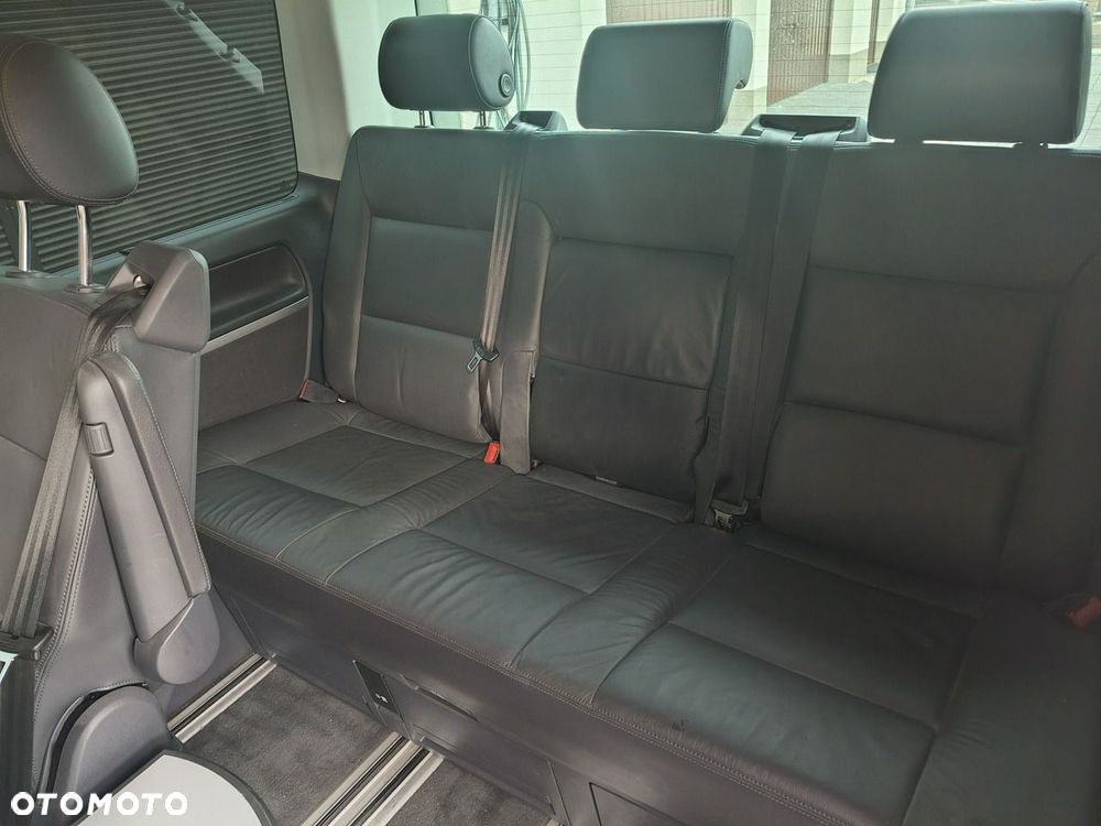 Volkswagen Multivan - 14