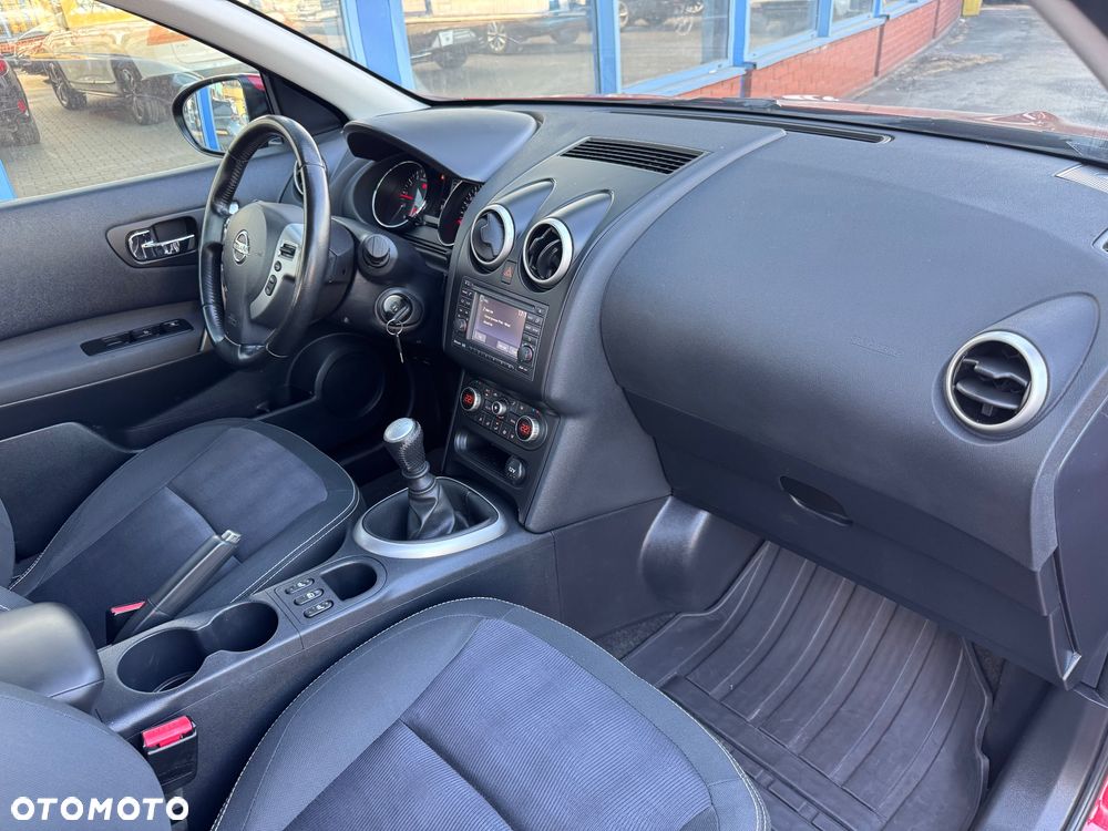 Nissan Qashqai 2.0 visia - 23