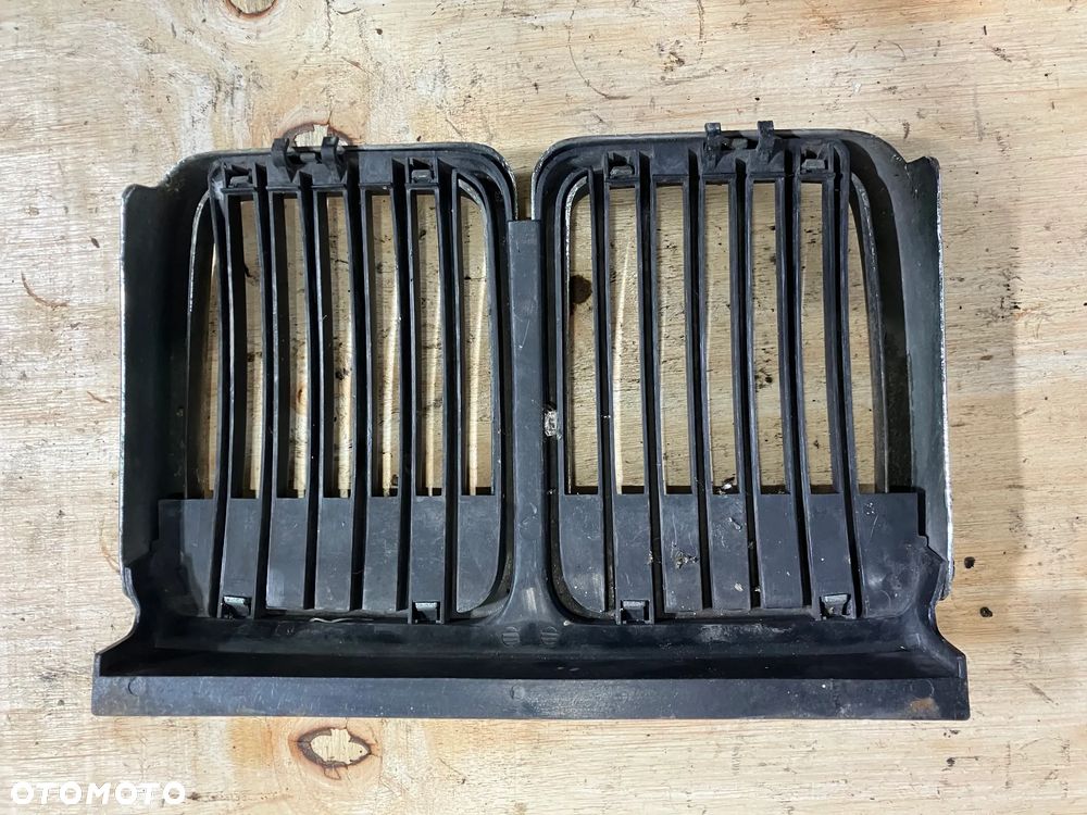 GRILL NERKI BMW E32 V8 V12 SZEROKI CHROM SZEROKA MASKA NOSEK 1964863 E30 1884350 - 6