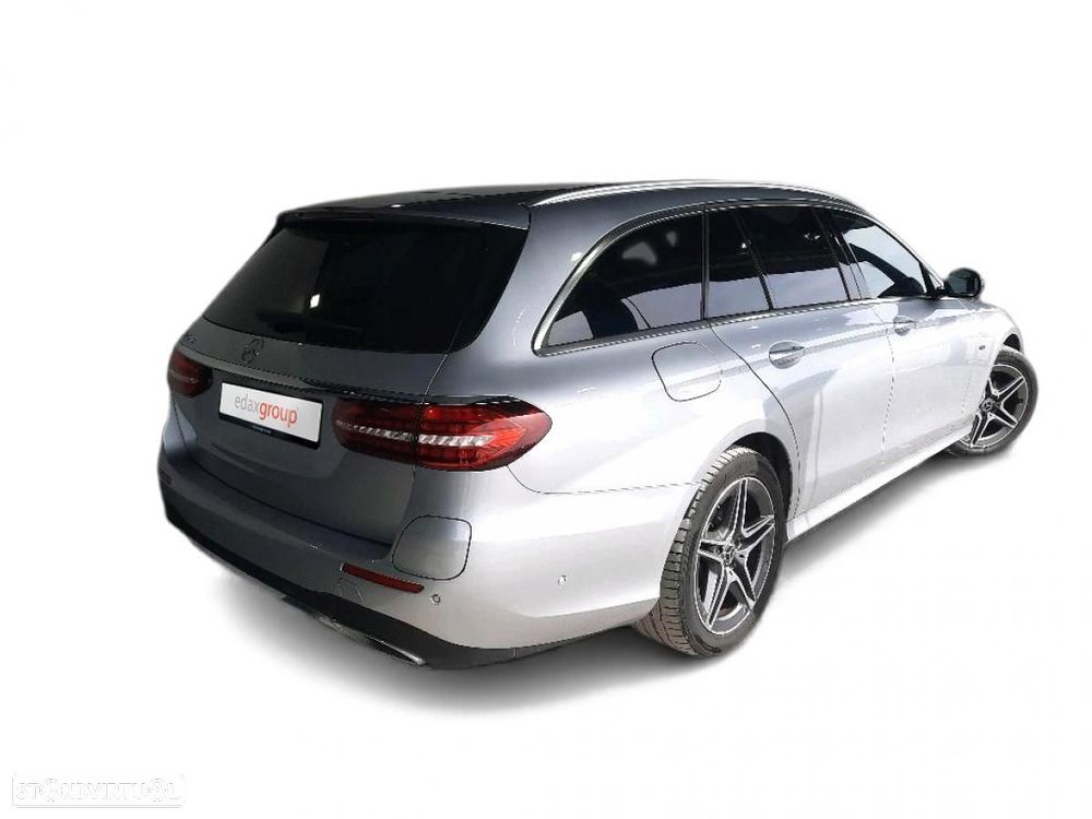 Mercedes-Benz E 300 de AMG Line - 2