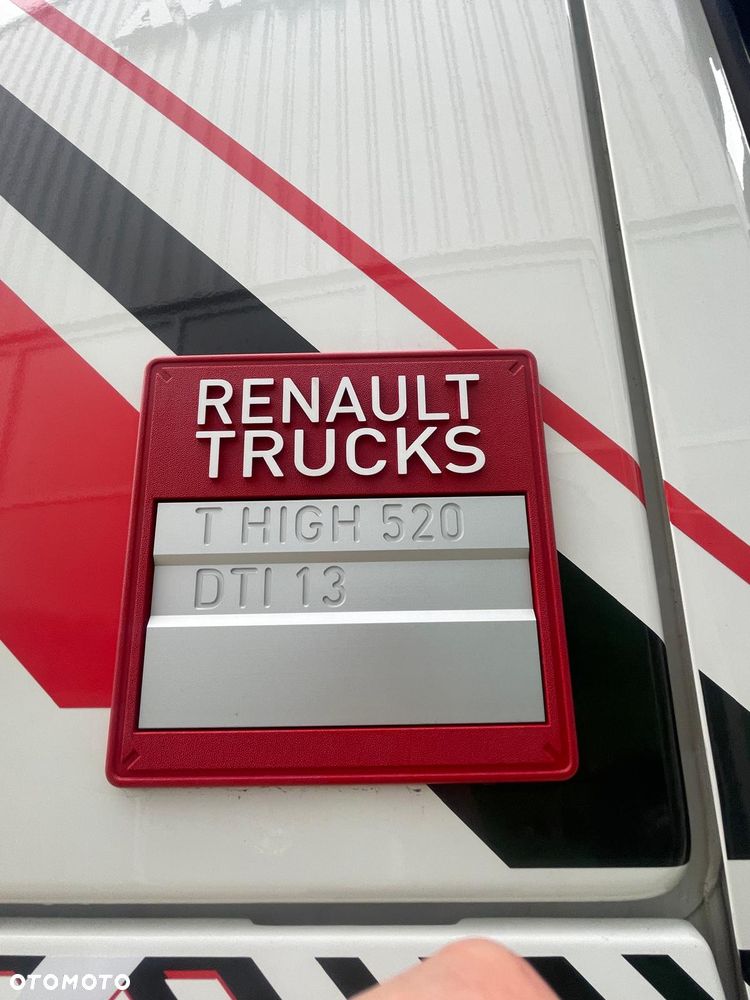 Renault T520 HIGH SLEEPER CAB - 18